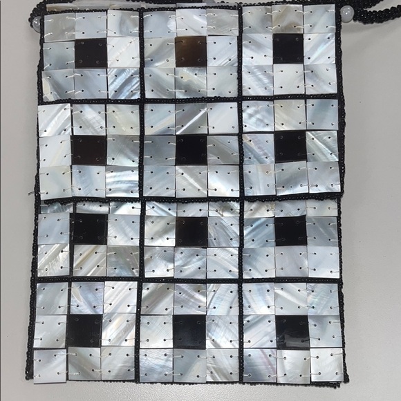 Black and White shell mother of pearl Crossbody Bag one size preowned - Picture 3 of 9